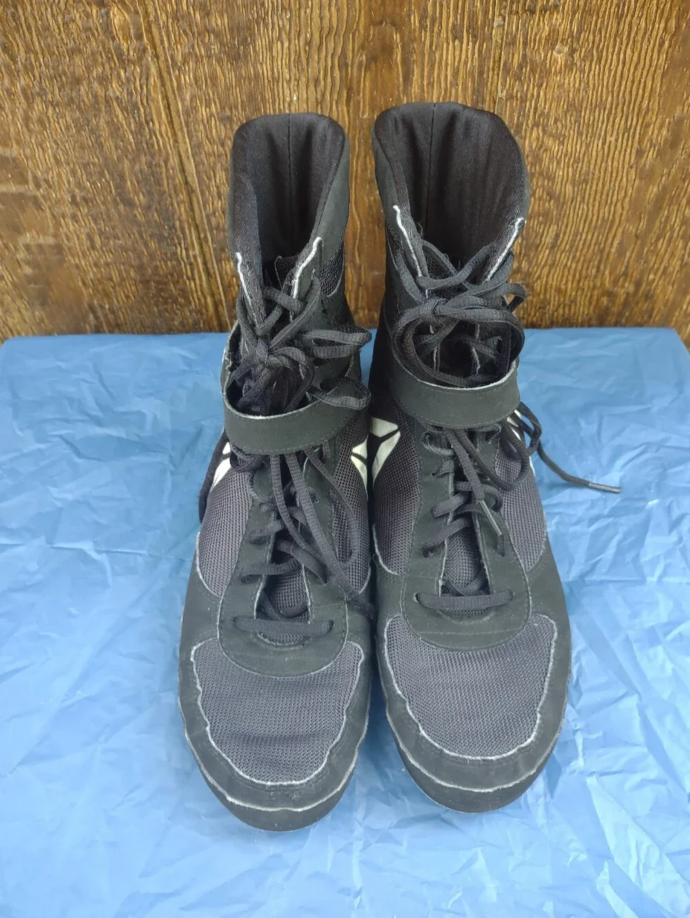 Reebok Men's Black and White Trainers Size 11